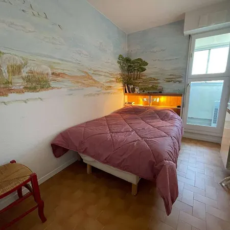 2 Pieces Confortable Avec Balcon Et Parking - Fr-1-328-277 Apartman